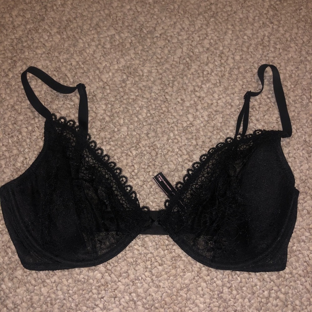 🌟NWOT🌟 34DD Very Sexy Unlined Plunge